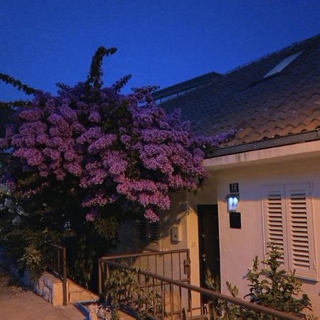 The One Apartment Split Exterior photo